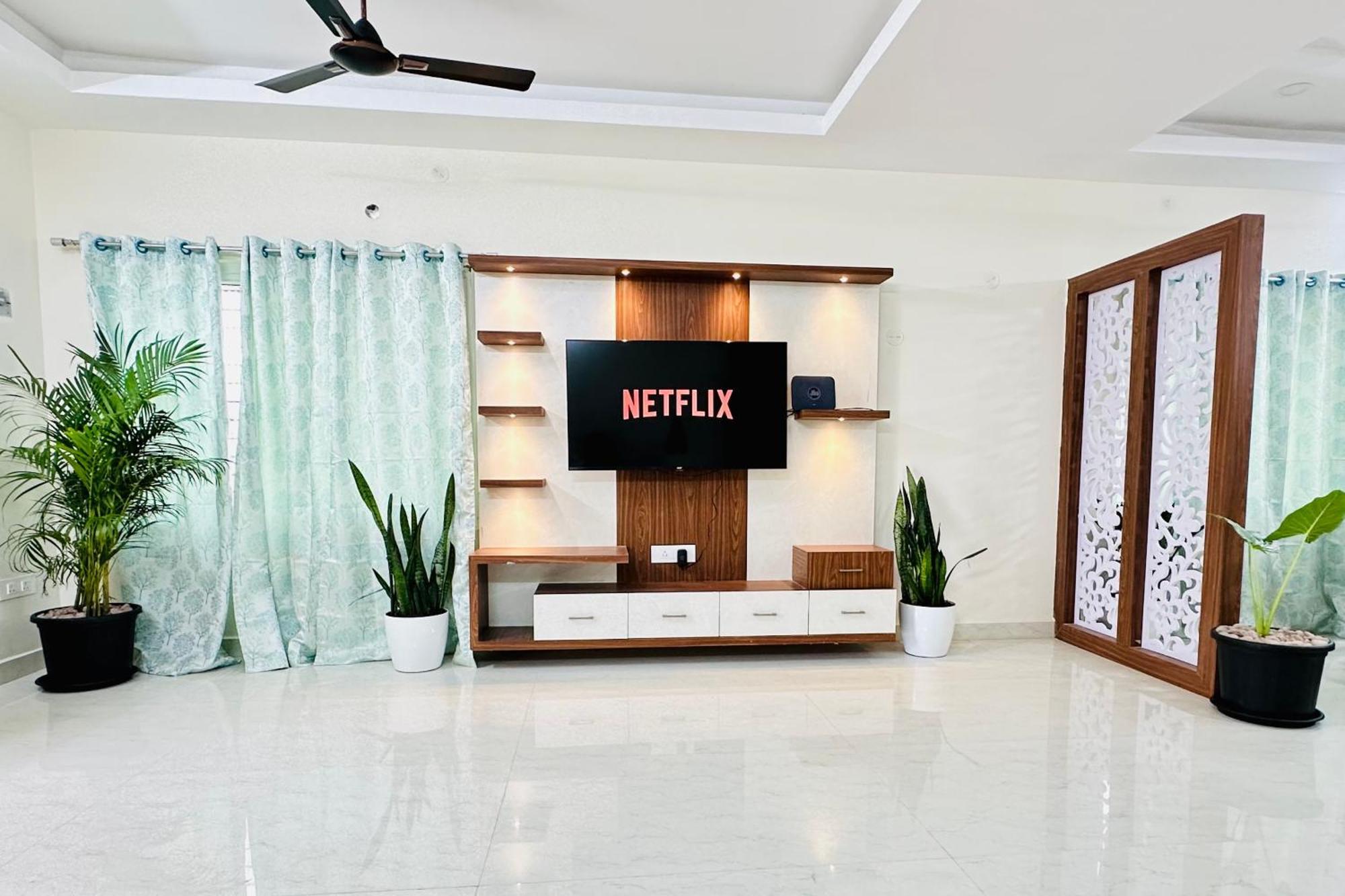 Truelife - 3Bhk Ac Apartments For Large Family - Best Location - Direct Flyover To Alipiri Gate - Walk To Ps4 Veg Restaurant - Modular Kitchen - Super Fast Wifi - Android Tv - 250 Jio Channels - Easy Access To All Temples - Top Service With Lots Of L Tirupati Exterior photo