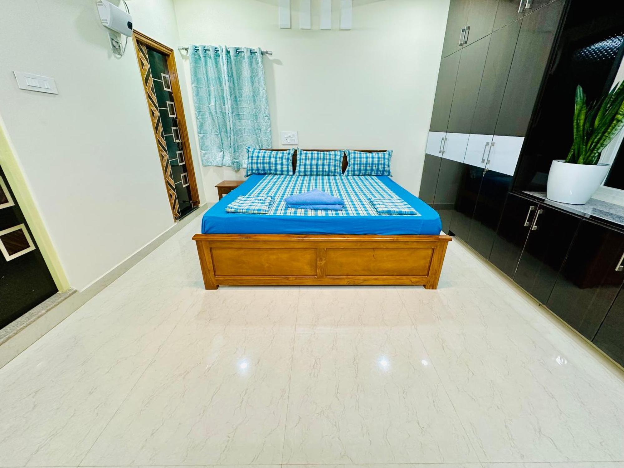 Truelife - 3Bhk Ac Apartments For Large Family - Best Location - Direct Flyover To Alipiri Gate - Walk To Ps4 Veg Restaurant - Modular Kitchen - Super Fast Wifi - Android Tv - 250 Jio Channels - Easy Access To All Temples - Top Service With Lots Of L Tirupati Exterior photo